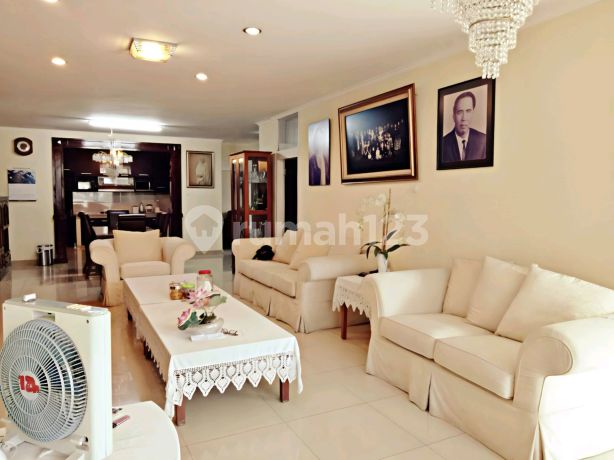 Hunian Eksklusif di Kawasan Prestisius Setrasari Bandung ( Harga Nego )