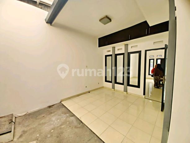 Ready 2 Unit Rumah di Kompleks Buahbatu Regency Terusan Buahbatu ( Harga Nego ) Ready 2 Unit Rumah di Kompleks Buahbatu Regency Terusan Buahbatu ( Harga Nego )