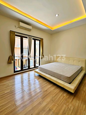 Hunian Minimalis Modern Dalam Cluster di Sutami Sayap Setrasari Setramurni Bandung - Turun Harga Jual Cepat ( Harga Nego ) Hunian Minimalis Modern Dalam Cluster di Sutami Sayap Setrasari Setramurni Bandung - Turun Harga Jual Cepat ( Harga Nego )