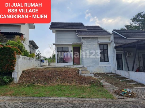 Rumah di BSB Village Aurora Terrace