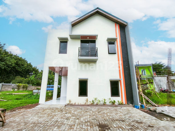 Rumah 6 Kamar Tidur SHM 11 Menit ke Terminal Bubulak J-41668 Rumah 6 Kamar Tidur SHM 11 Menit ke Terminal Bubulak J-41668