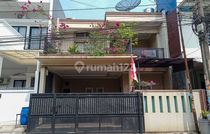 Rumah Luas 2 Lt Bisa Nego 8 menit ke BSD Plaza Dibantu KPR J12387