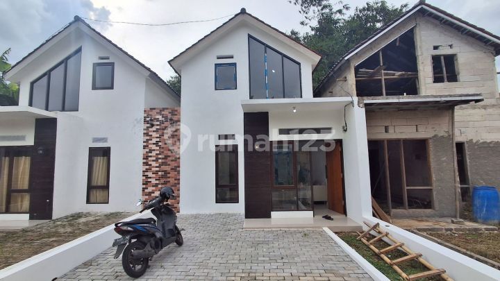 Rumah Siap Huni 16 Menit ke Cibinong City Mall 2 Lt Hadap Timur J39332 Rumah Siap Huni 16 Menit ke Cibinong City Mall 2 Lt Hadap Timur J39332