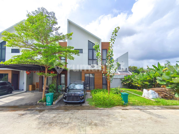 Spacious House 10 Minutes to Rawa Buaya Utara Toll Gate, Assisted with KPR J-37793