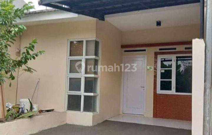 Rumah Siap Huni 15 Mnt ke Pintu Tol Cimanggis Hadap Selatan J34466