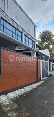 Rumah 2 Lantai Semi.furnis Cantik Cibalagung Indah Rumah 2 Lantai Semi.furnis Cantik Cibalagung Indah