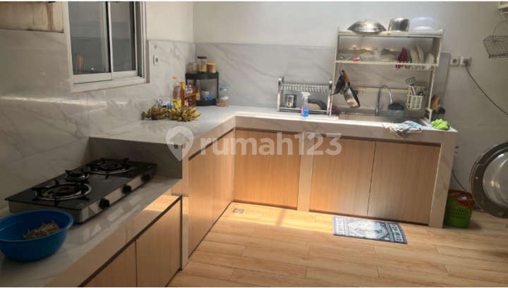 Rumah Bagus Taman Harapan Indah SHM 3 Lantai Hook, Langsung Tinggal Rumah Bagus Taman Harapan Indah SHM 3 Lantai Hook, Langsung Tinggal