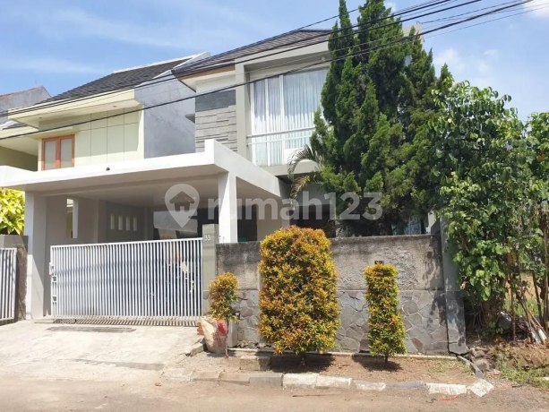 Rumah Bagus di Pelangi Antapani Kota Bandung Rumah Bagus di Pelangi Antapani Kota Bandung