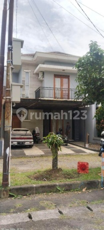 Rumah di Cikutra Cluster One Gate System Siap Huni