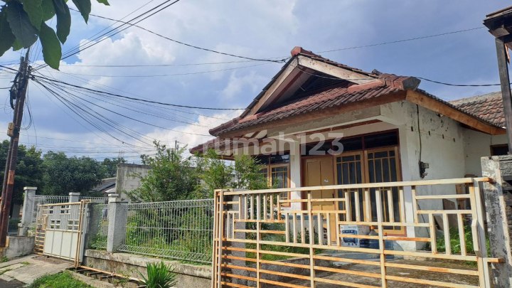 Rumah Siap Huni Dibawah Pasar Area Antapani Bandung Rumah Siap Huni Dibawah Pasar Area Antapani Bandung