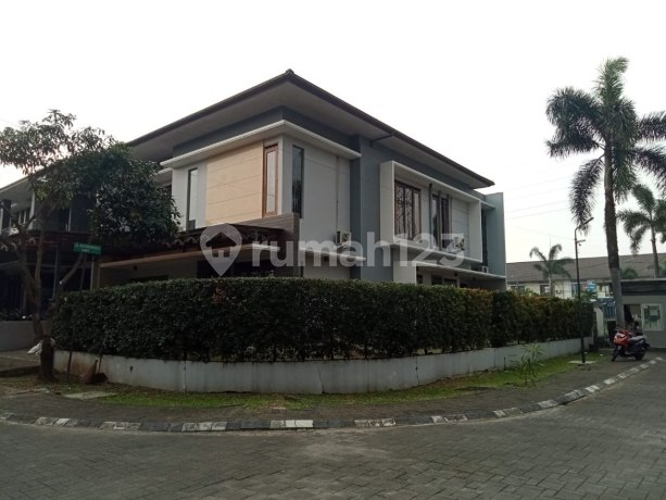 Rumah Bagus Posisi Hoek Taman Luas Komplek Batununggal Bandung Rumah Bagus Posisi Hoek Taman Luas Komplek Batununggal Bandung