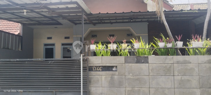 Rumah 2 Lantai Taman Cibaduyut Indah Bandung