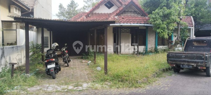 Rumah di Bougenville Antapani Kota Bandung