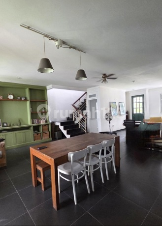 Jual Rumah dengan Vibes British yang Kental di Citra Gran Cibubur