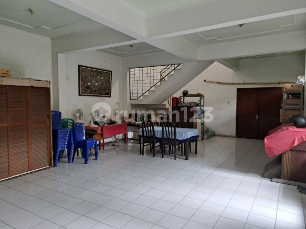 Dijual Rumah + Kost Kutisari Selatan