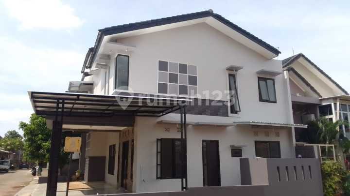 Rumah Hook. Perum Citra Kencana. Cantik. Ciputat. Tangerang Selatan