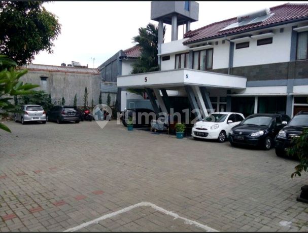 Guest House. Ciumbeleuit. Samping Unpar. Bandung