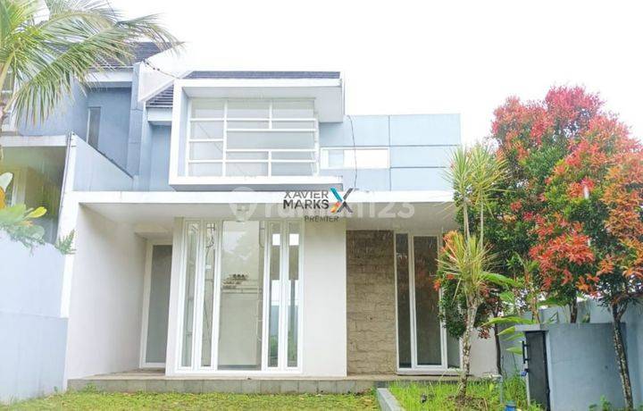 Rumahvilla Modern Di Villa Panderman Hill Sisir Batu Malang Dn689