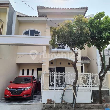 Rumah Cantik Semi Furnished Minimalis Siap Huni di Perumahan Graha Indah Gayung Kebonsari Surabaya Rumah Cantik Semi Furnished Minimalis Siap Huni di Perumahan Graha Indah Gayung Kebonsari Surabaya