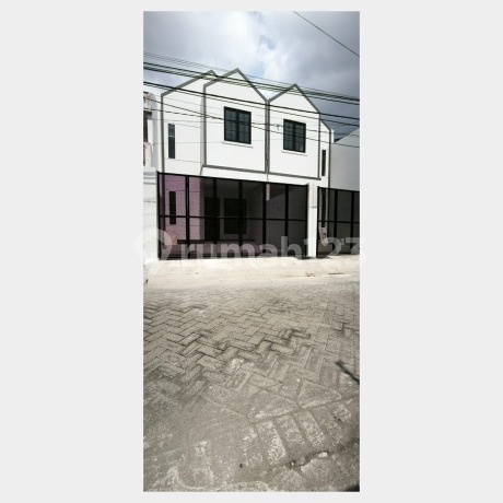 ‼️Jual Cepat Turun Harga‼️ Rumah Baru Gress Siap Huni Lokasi Karang Empat Tambaksari Surabaya