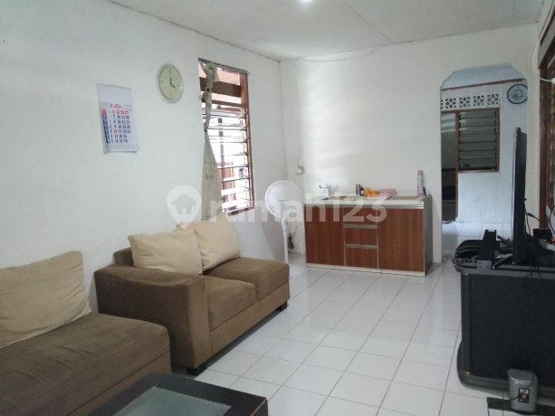 Rumah Hook paling murah di perumnas Depok Timur Rumah Hook paling murah di perumnas Depok Timur