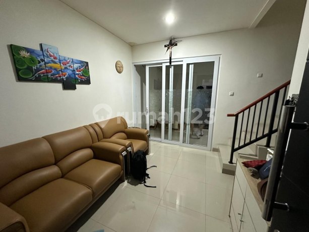Rumah Full Furnished Samping Summarecon di Cluster Lavesh Hi Rumah Full Furnished Samping Summarecon di Cluster Lavesh Hi