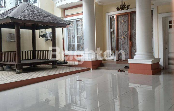 Rumah mewah 2 Lantai di The Royal Residence Pulo Gebang Jakarta Timur