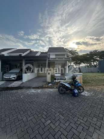 Dijual Rumah Modern Grand Sunrise Menganti Gresik