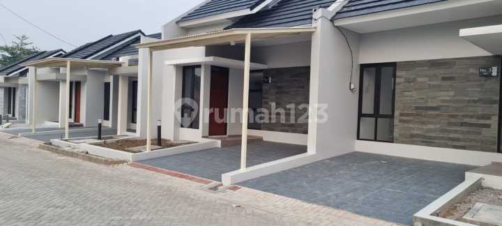 Dijual Rumah Baru Minimalis di Grand Paradise Kopo Dijual Rumah Baru Minimalis di Grand Paradise Kopo