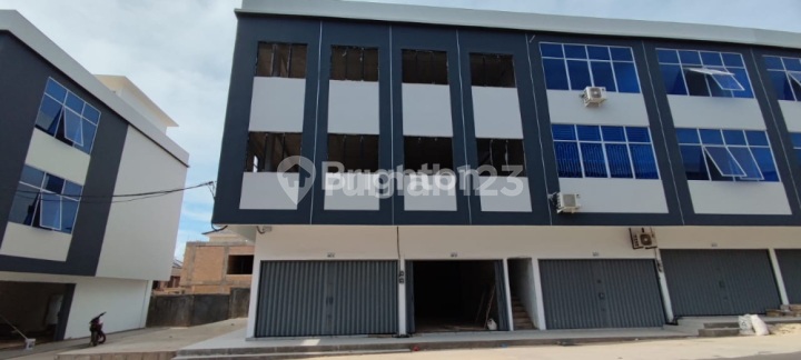 Ruko 3 lantai Gandeng Hook di Cahaya Garden Bengkong