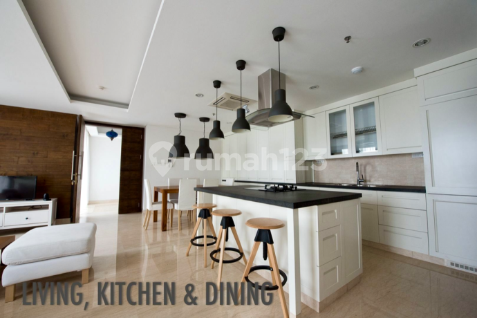 Apartemen Kemang Village Tower Infinity 2BR Dengan Private Lift