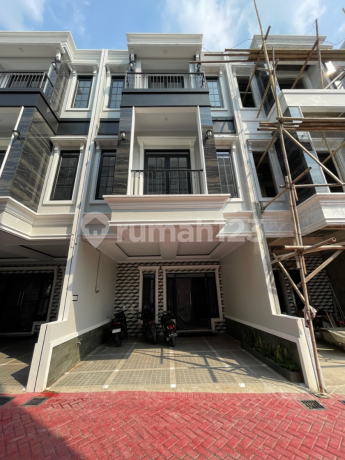 Rumah Brand New Townhouse Sisa 1 Unit Jagakarsa Jakarta Selatan Rumah Brand New Townhouse Sisa 1 Unit Jagakarsa Jakarta Selatan