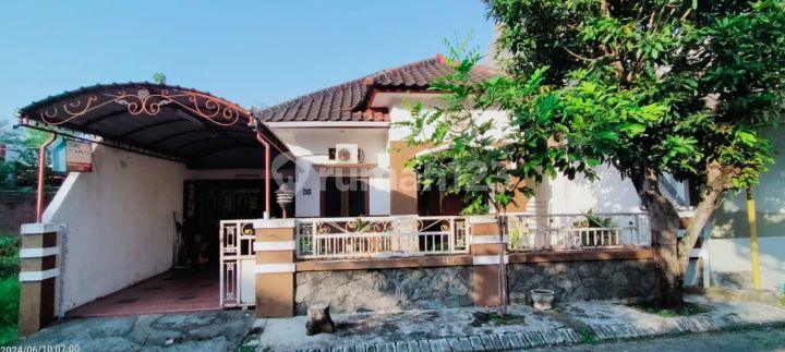 Rumah 2 Lantai Siap Huni di Istana Mentari Cemengkalang Sidoarjo