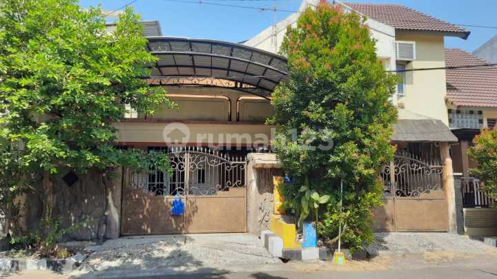 Ready-to-Occupy House Wisma Menanggal Gayungan Surabaya