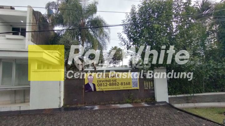 Eks Garasi + Kantor di Komplek Budi Asih Perumahan Elit Bandung