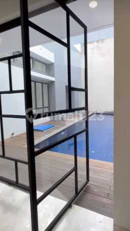 For Sale: Emerald Cove House, in the Gading Serpong Area For Sale: Emerald Cove House, in the Gading Serpong Area