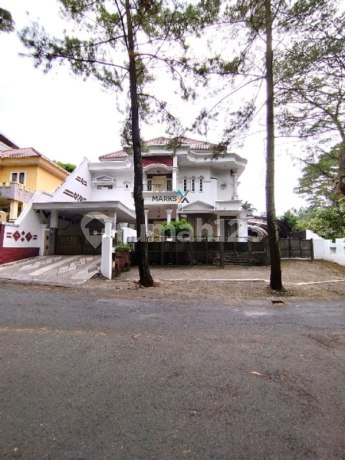 Rumah Mewah di Raya Boulevard Riverside, Blimbing Malang Rumah Mewah di Raya Boulevard Riverside, Blimbing Malang