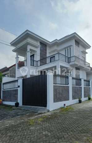 Rumah Baru Fully Furnished di Perumahan Kanigoro Indah, Kanigoro Kabupaten Blitar Rumah Baru Fully Furnished di Perumahan Kanigoro Indah, Kanigoro Kabupaten Blitar