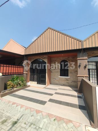 Rumah Cluster Tembalang Desain Eropa Modern
