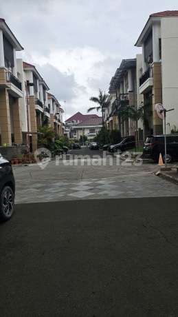 Dijual Cepat.town House.furnish.siap.huni Ancol.mansion.jakarta Utara