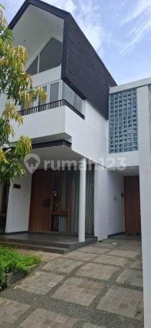 Contemporary Concept House in Tropikana Residence Jababeka - Serene Environment & Premium Location Contemporary Concept House in Tropikana Residence Jababeka - Serene Environment & Premium Location