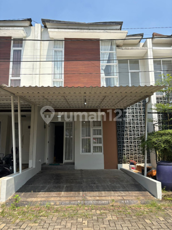 Hot Sale Rumah 2 Lantai Cantik dengan KT 2 KM 2 Sertifikar sudah SHM @Benda Baru, Pamulang