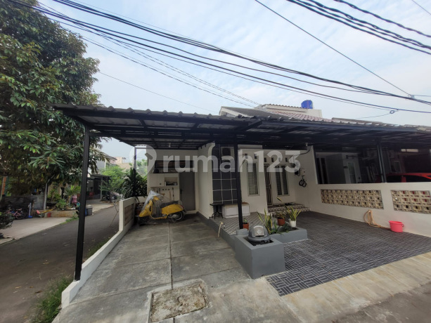 Rumah Hook 2 lantai siap huni @Pamulang, Tangerang Selatan