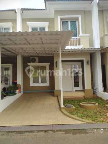 Rumah Yg Terletak Dng Sekolah Tarakanita ,mal Sumarecon ,fasilitas Kolam Renang