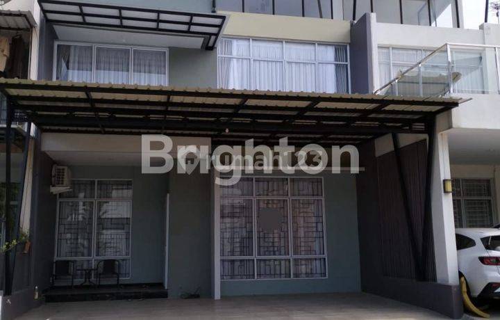 RUMAH CANTIK TROPICANA RESIDENCE