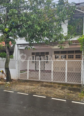 Rare Find! House in Lebak Bulus Complex near TB Simatupang South Quarter Freehold