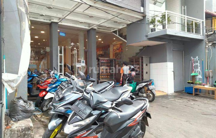 Gedung Ex Resto 2 Lantai Samping MARGOCITY  Dan DETOS MALL Depok Jawa Barat Sangat Cocok Buat Usaha Resto , Hotel , Kos2an Eklusive ,Klinik Dan Kantor Jual Bibawah Harga Pasaran .