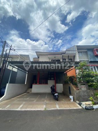 Rumah 2 Lantai Dalam Komplek di Daerah Cibiru Bandung