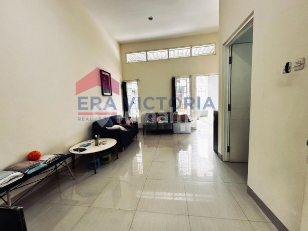 House in a Comfortable Housing Estate, One Gate System Near Pakis Market, Wisnuwardhana Campus, Um2 Near Pakis Toll Gate Exit House in a Comfortable Housing Estate, One Gate System Near Pakis Market, Wisnuwardhana Campus, Um2 Near Pakis Toll Gate Exit