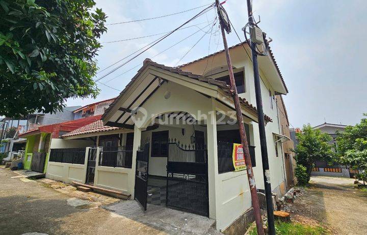 Rumah 2 Lantai di Hook SHM di Jl. Pondok Sukmajaya Permai, Sukmajaya, Depok